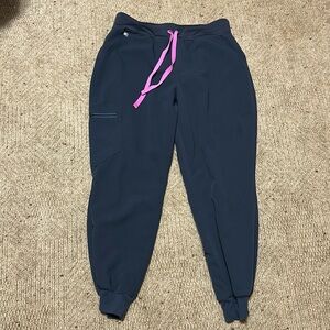 Figs night sky joggers scrub pants in size L/P